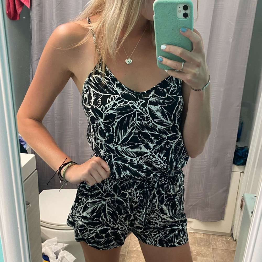 Romper - Picture 3 of 6